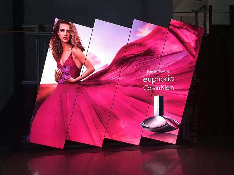GOB Slim Stand poster LED WiFi aplicación comercial