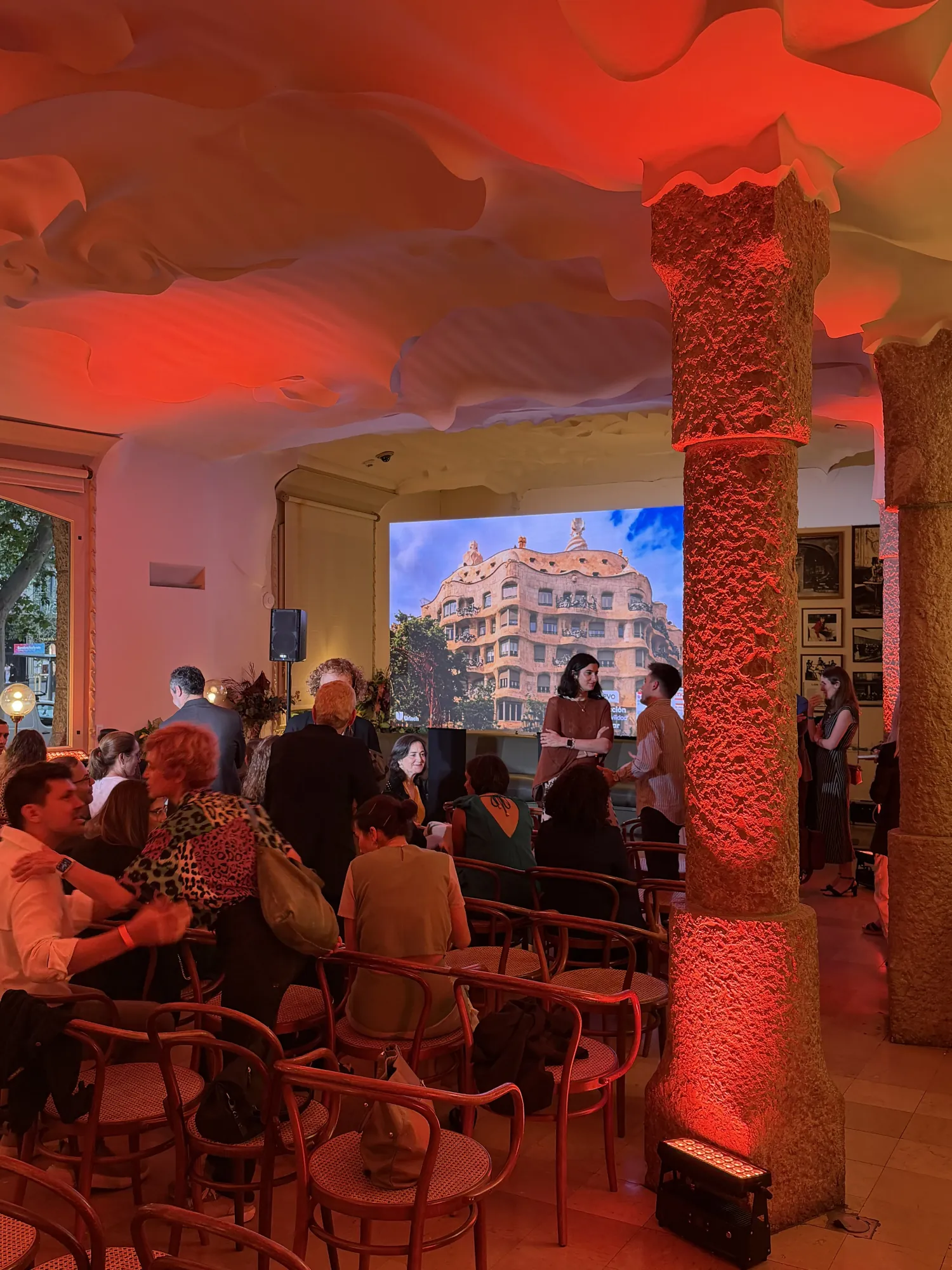 Evento privado en La Pedreda Barcelona con pantalla LED, sonido, iluminación y streaming